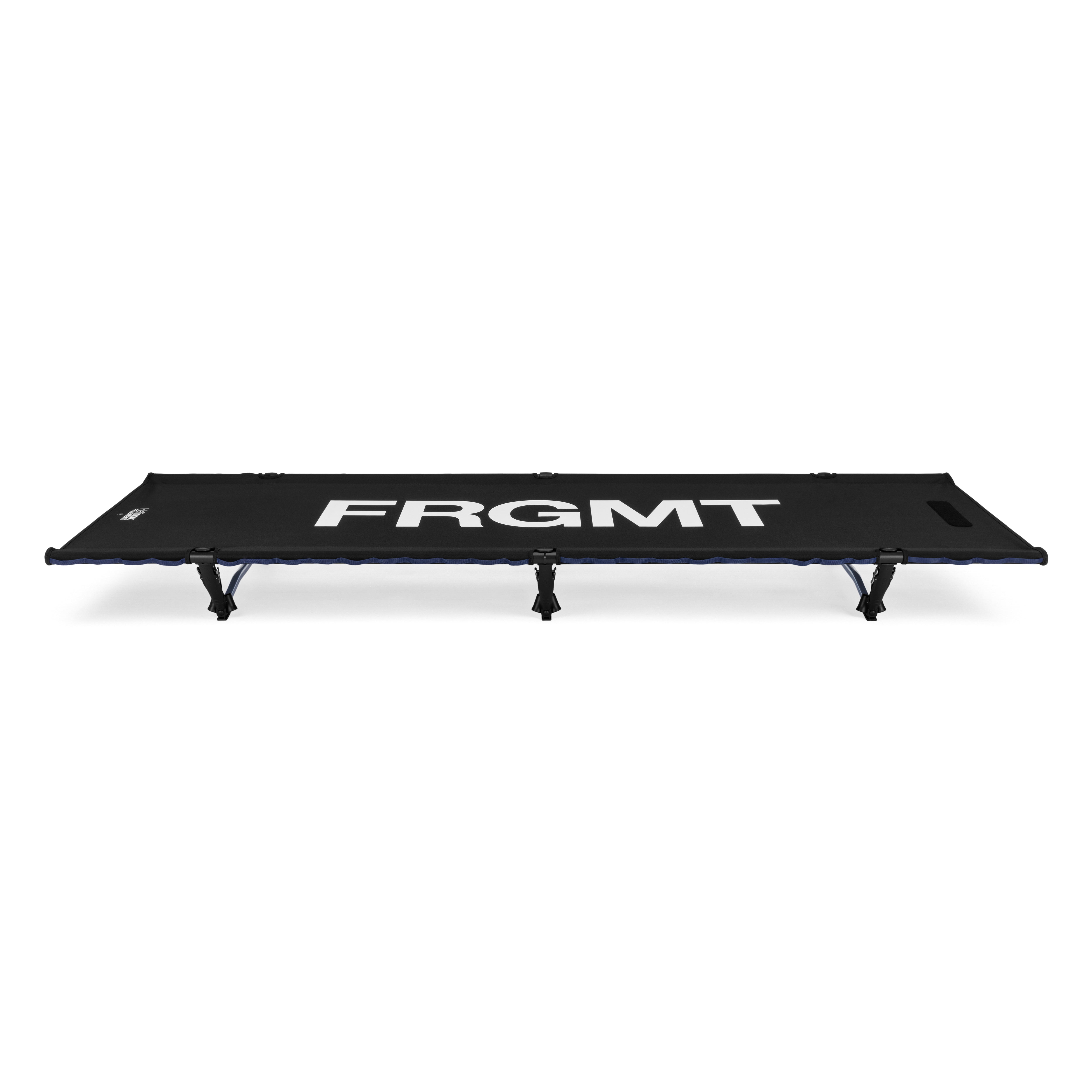 FRAGMENT x Helinox / Lit de camp avec pieds